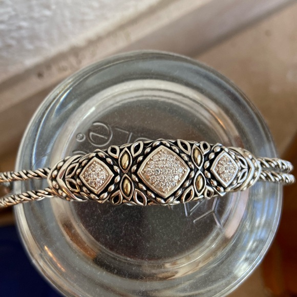 John Hardy Gorgeous designer bracelet.Two toned silver and...